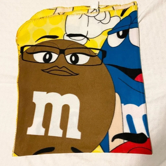 2014 M&M World Fleece Throw Blanket Candy Chocolate 58x49 Inch - Picture 13 of 16